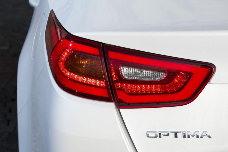  Kia Optima 2013 года  (фото 44 из 63)